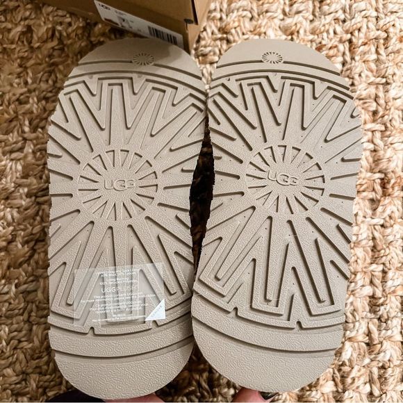 NWT UGG Tazz Platform Mule Slipper Clog Chestnut Women’s Size 8 - Picture 12 of 15